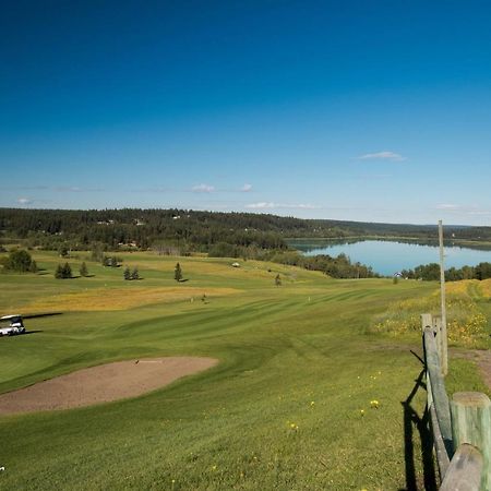 The 108 Golf Resort 108 Mile Ranch 外观 照片