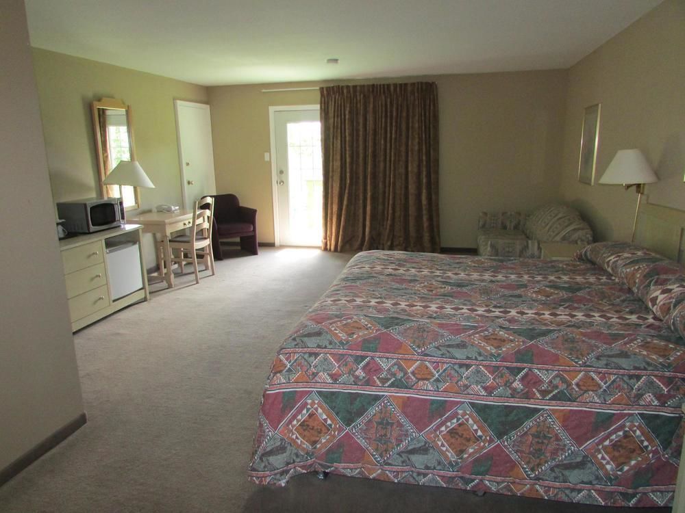 The 108 Golf Resort 108 Mile Ranch 外观 照片
