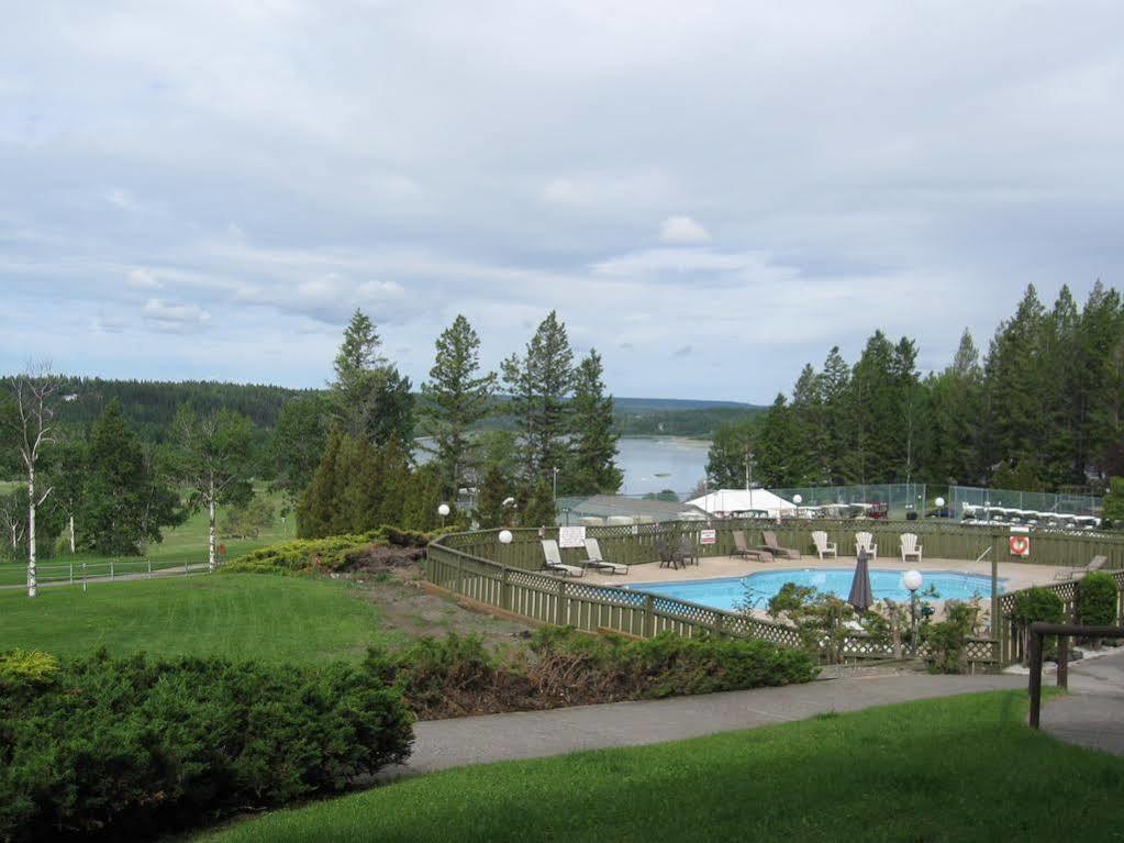 The 108 Golf Resort 108 Mile Ranch 外观 照片