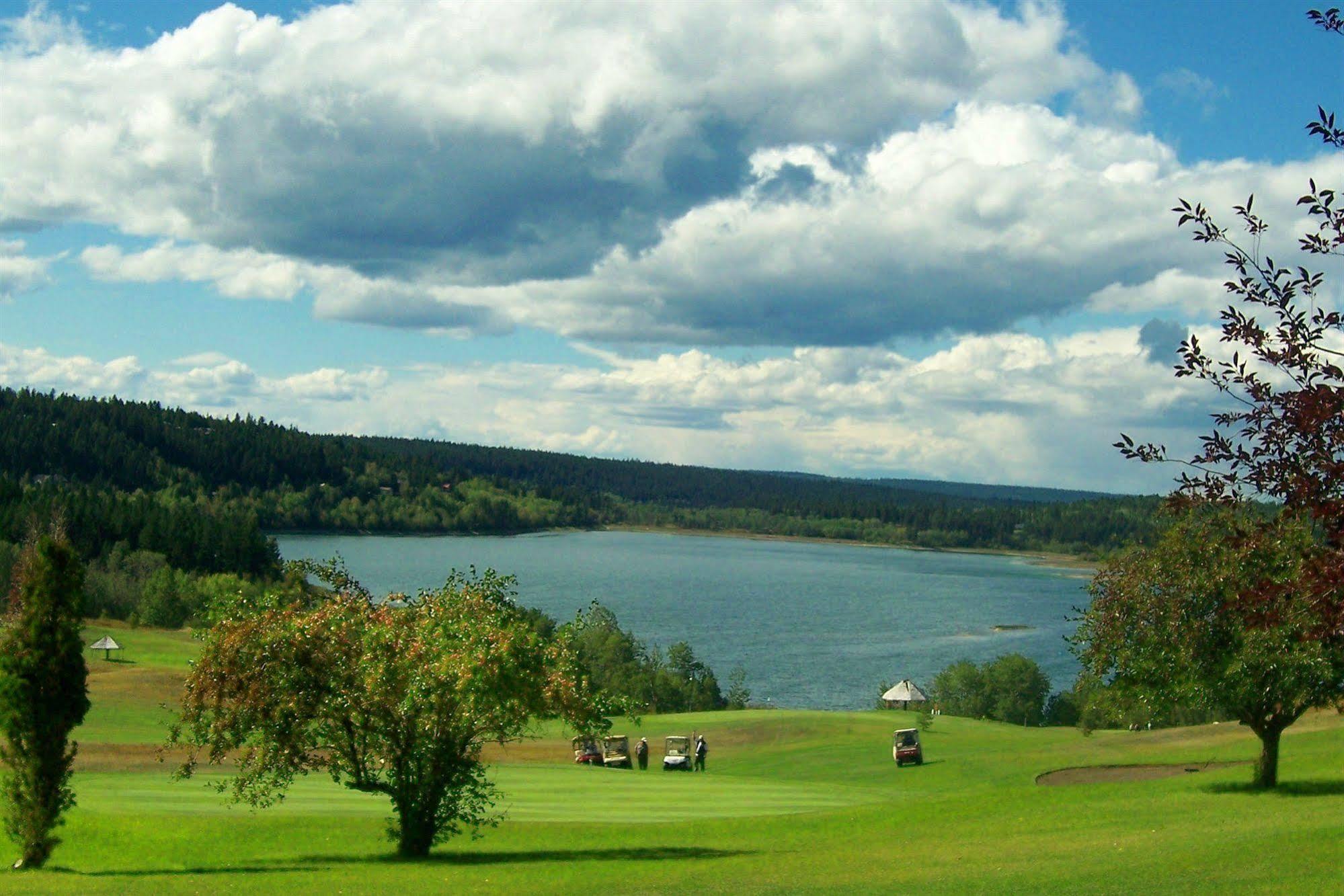 The 108 Golf Resort 108 Mile Ranch 外观 照片