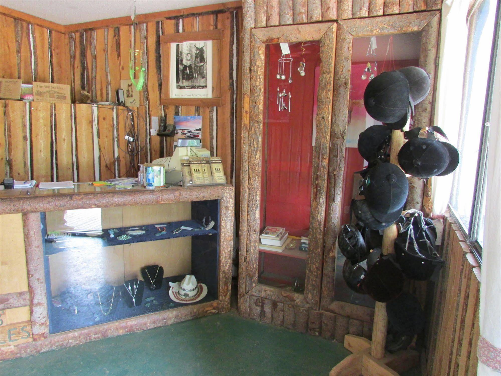 The 108 Golf Resort 108 Mile Ranch 外观 照片