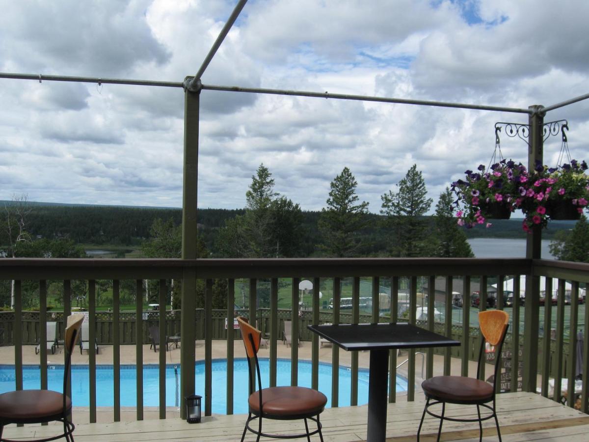 The 108 Golf Resort 108 Mile Ranch 外观 照片