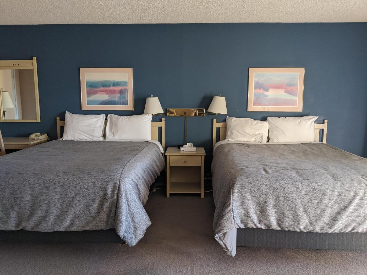 The 108 Golf Resort 108 Mile Ranch 外观 照片