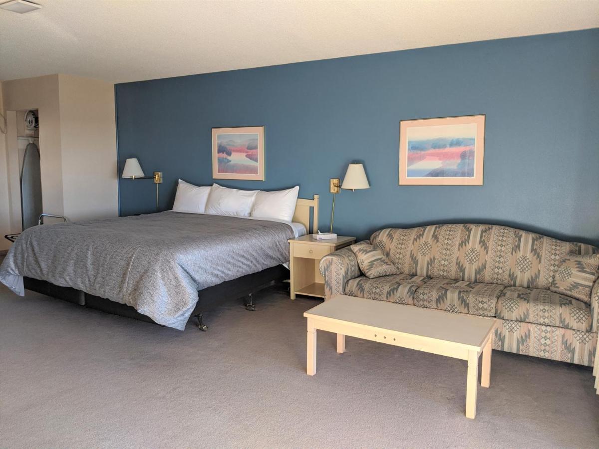 The 108 Golf Resort 108 Mile Ranch 外观 照片