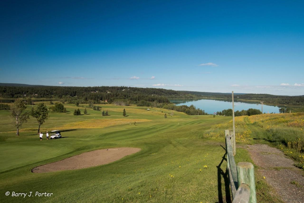 The 108 Golf Resort 108 Mile Ranch 外观 照片