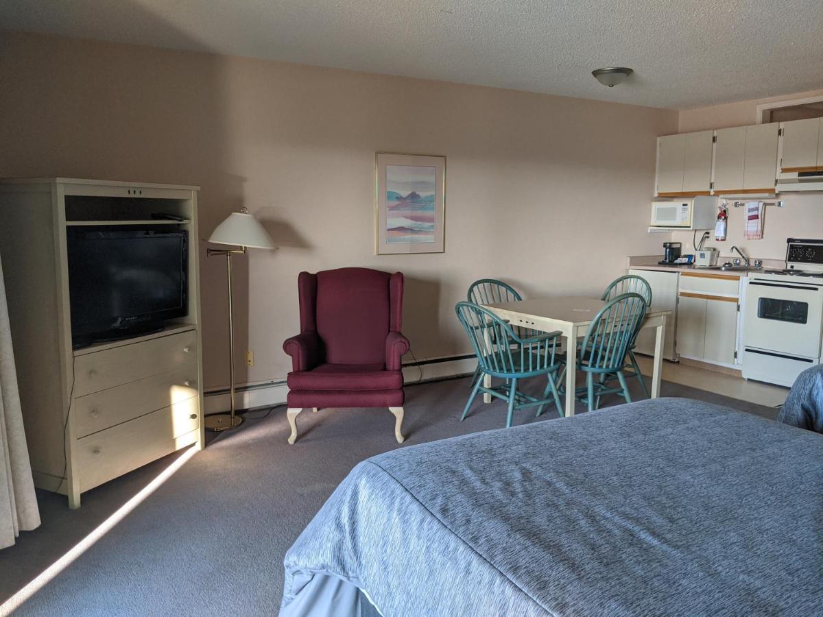 The 108 Golf Resort 108 Mile Ranch 外观 照片